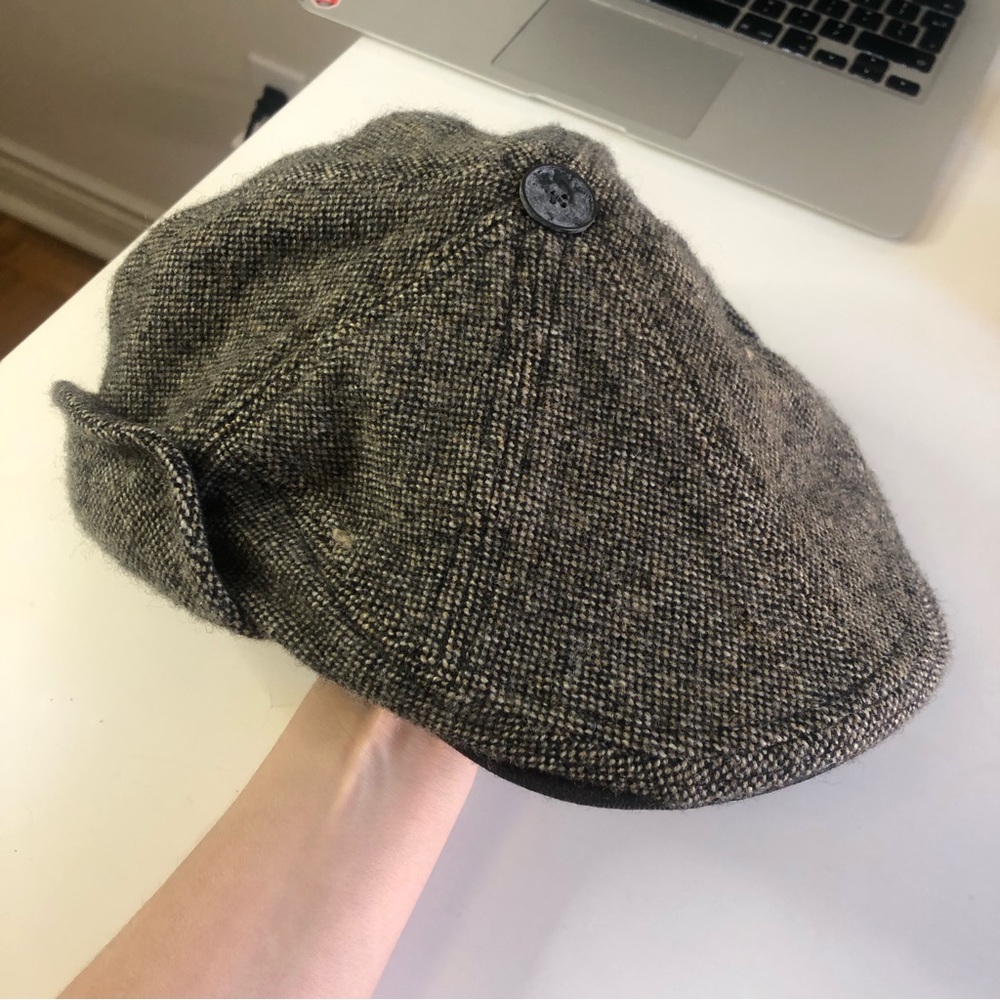 Nobis beret style tweed hat